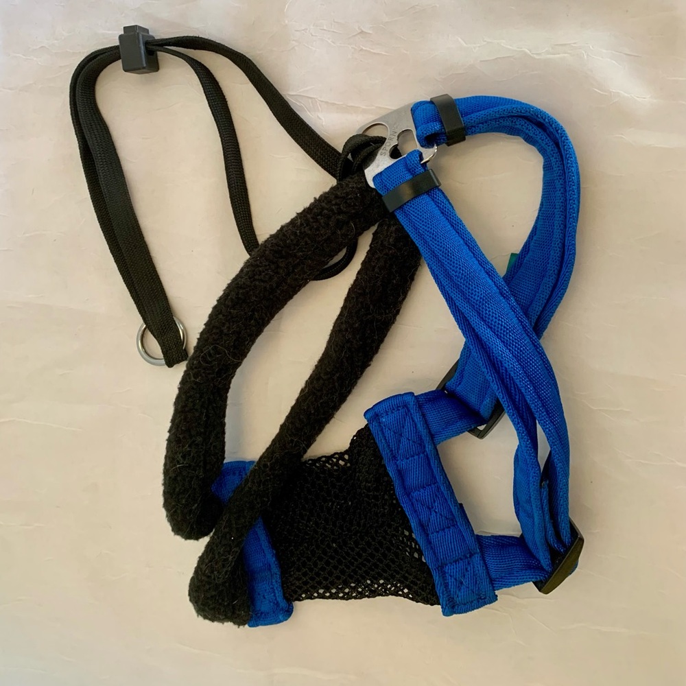 Sporn comfort training,no pull,mesh Blue and Black Dog Harness. Large